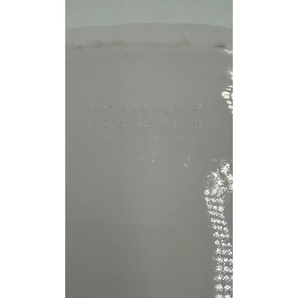Corning Ware French White F-2-B Oval Casserole Dish with Lid 3 Qt. 2.8 Liter